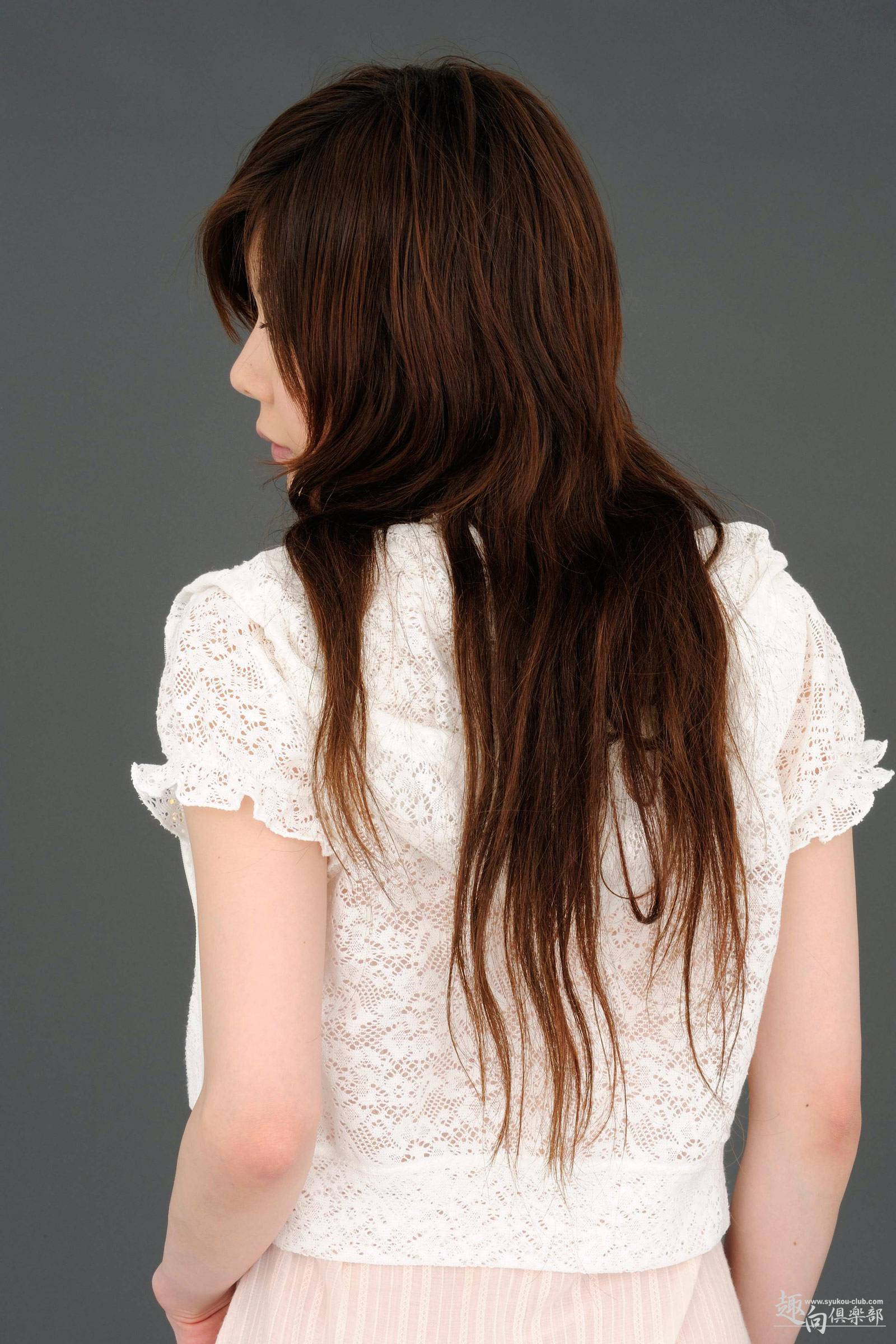 [Syukou-Club] 2013.11.07 Digi-Girl No.152 初脫ぎ素人4 純花しおん 1